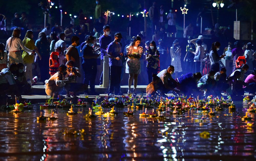 Loy Krathong