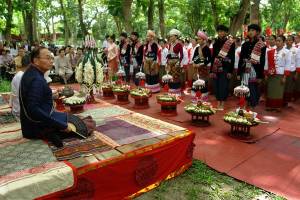 Hong Khwan-Hiek Khwan Thai Tradition